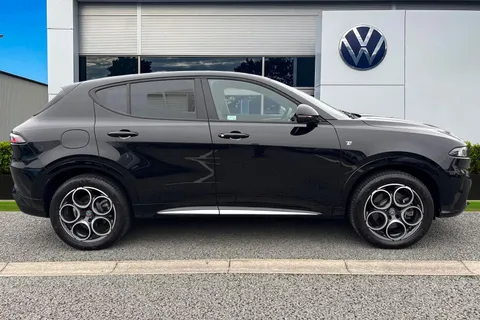 SV73GHJ Alfa Romeo Tonale 1.3 VGT 15.5kWh Ti Auto Q4 AWD Euro 6 5dr Thumbnail #4