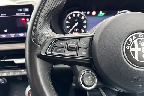 SV73GHJ Alfa Romeo Tonale 1.3 VGT 15.5kWh Ti Auto Q4 AWD Euro 6 5dr Thumbnail #46