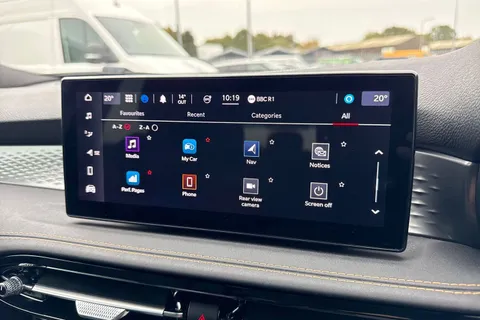 SV73GHJ Alfa Romeo Tonale 1.3 VGT 15.5kWh Ti Auto Q4 AWD Euro 6 5dr Thumbnail #55