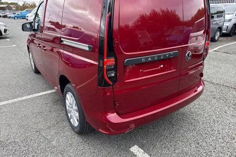 CX75HWY Volkswagen Caddy 2.0 TDI 102PS Commerce Pro Van [Tech Pack] Thumbnail #8