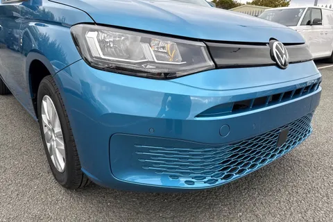 CX75KGN Volkswagen Caddy Maxi 2.0 TDI 102PS Commerce Pro Van [Tech Pack] Thumbnail #9