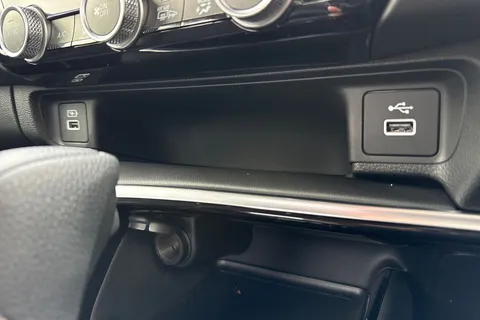 RE74VDZ Honda HR-V 1.5 eHEV Advance 5dr CVT Thumbnail #44