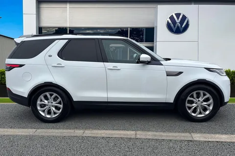 3 of 62 for LAND ROVER DISCOVERY 3.0 TD6 SE 5dr Auto