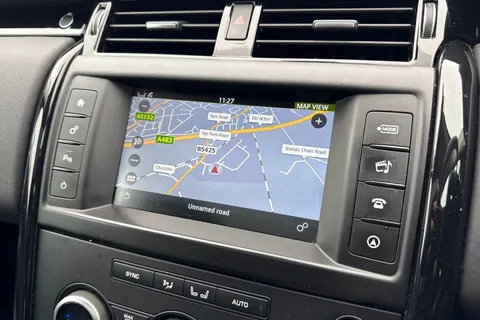 17 of 62 for LAND ROVER DISCOVERY 3.0 TD6 SE 5dr Auto