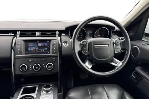 18 of 62 for LAND ROVER DISCOVERY 3.0 TD6 SE 5dr Auto