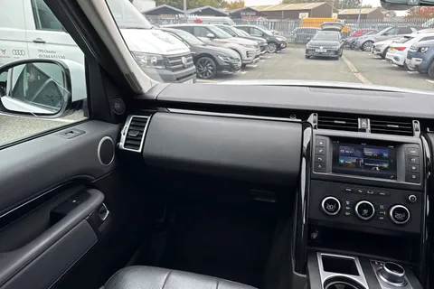 20 of 62 for LAND ROVER DISCOVERY 3.0 TD6 SE 5dr Auto