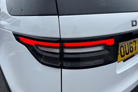 25 of 62 for LAND ROVER DISCOVERY 3.0 TD6 SE 5dr Auto