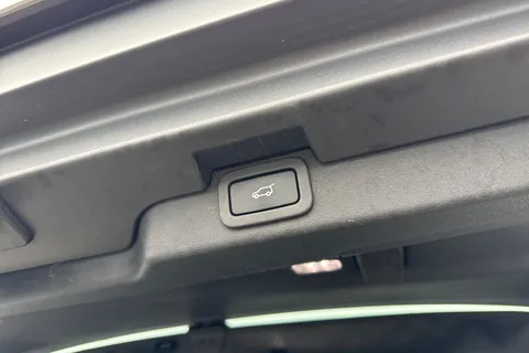 29 of 62 for LAND ROVER DISCOVERY 3.0 TD6 SE 5dr Auto