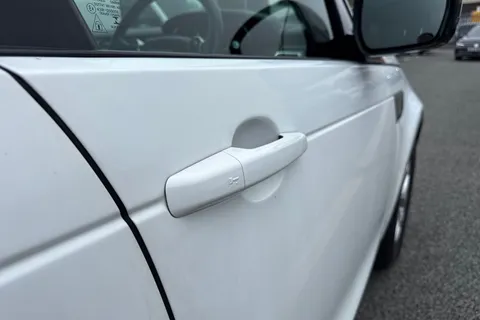 31 of 62 for LAND ROVER DISCOVERY 3.0 TD6 SE 5dr Auto