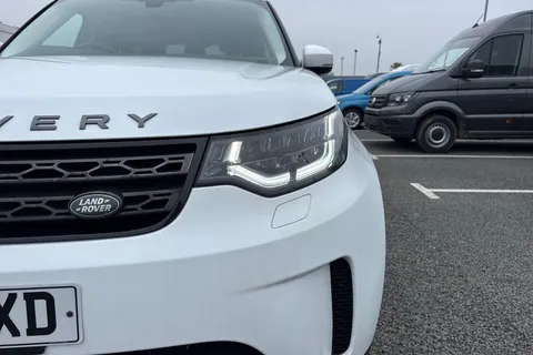 33 of 62 for LAND ROVER DISCOVERY 3.0 TD6 SE 5dr Auto