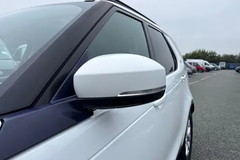 34 of 62 for LAND ROVER DISCOVERY 3.0 TD6 SE 5dr Auto