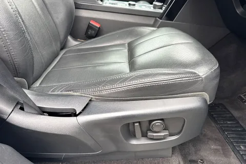 42 of 62 for LAND ROVER DISCOVERY 3.0 TD6 SE 5dr Auto