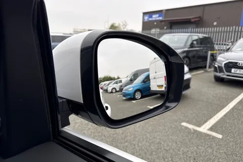 43 of 62 for LAND ROVER DISCOVERY 3.0 TD6 SE 5dr Auto