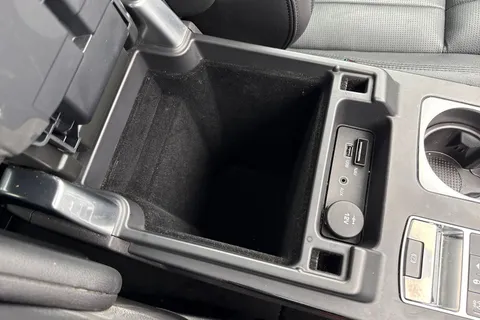 46 of 62 for LAND ROVER DISCOVERY 3.0 TD6 SE 5dr Auto