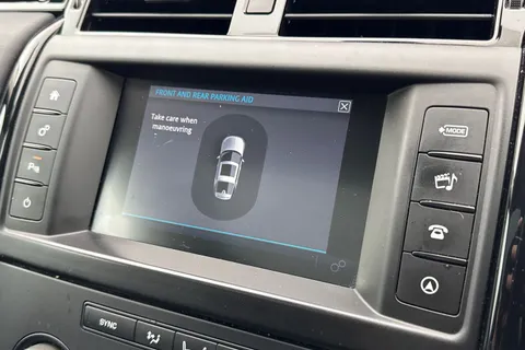 51 of 62 for LAND ROVER DISCOVERY 3.0 TD6 SE 5dr Auto