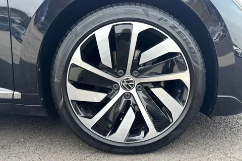 MM72DLO Volkswagen Arteon 2.0 TSI R-Line 5dr DSG Thumbnail #11