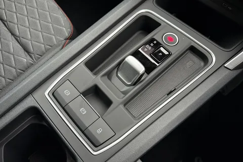  SEAT Leon 1.5 eTSI MHEV FR DSG Euro 6 (s/s) 5dr Thumbnail #23