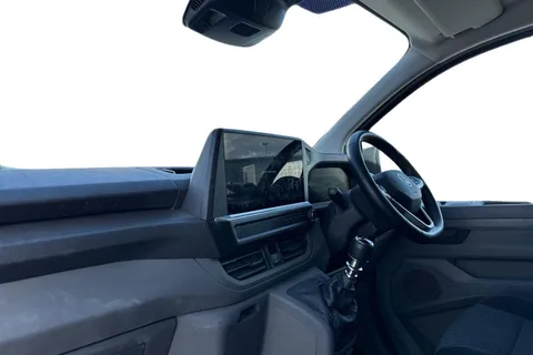 DG25EYJ Volkswagen Transporter 2.0 TDI 150 Commerce Plus Van Thumbnail #15