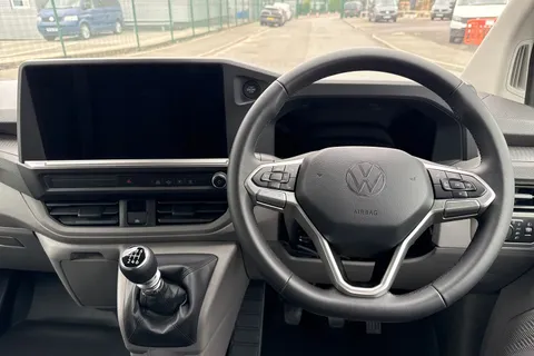 DG25EEU Volkswagen Transporter 2.0 TDI 150 Commerce Plus Van Thumbnail #18