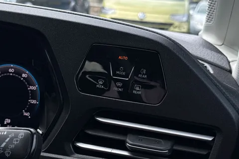 DG74ENK Volkswagen Caddy Maxi 2.0 TDI 122 Life 5dr DSG Thumbnail #38