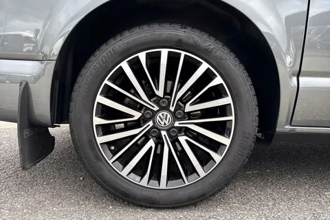 DC24NGF Volkswagen California 2.0 TDI Ocean 204 4dr 4MOTION DSG Thumbnail #11