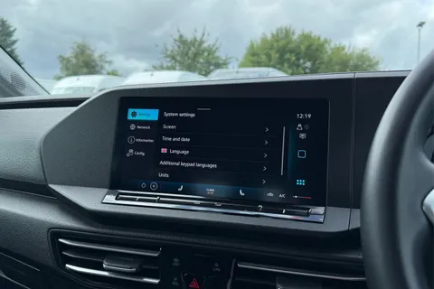 DG74ENK Volkswagen Caddy Maxi 2.0 TDI 122 Life 5dr DSG Thumbnail #53