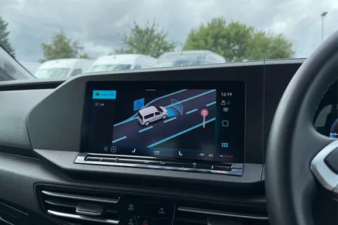 DG74ENK Volkswagen Caddy Maxi 2.0 TDI 122 Life 5dr DSG Thumbnail #54