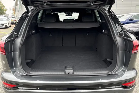 KM74UMZ Audi Q6 E-Tron Q6 SUV Edition 1 e-tron quattro 285,00 kW Thumbnail #7