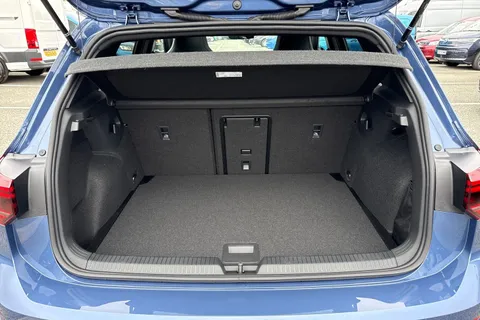 Volkswagen Golf 2.0 TDI R-Line DSG Euro 6 (s/s) 5dr Thumbnail #7