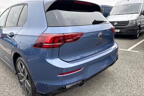 Volkswagen Golf 2.0 TDI R-Line DSG Euro 6 (s/s) 5dr Thumbnail #8