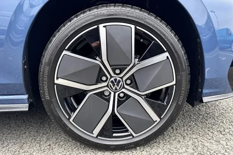 Volkswagen Golf 2.0 TDI R-Line DSG Euro 6 (s/s) 5dr Thumbnail #10