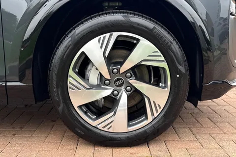 KW25NWE Audi Q6 E-Tron Q6 SUV S line e-tron quattro 285,00 kW Thumbnail #10