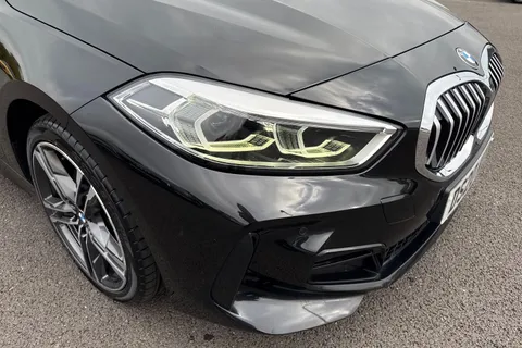 DS20KCF BMW 1 Series 2.0 118d M Sport Auto Euro 6 (s/s) 5dr Thumbnail #26