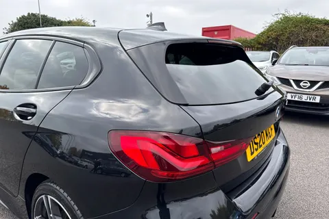 DS20KCF BMW 1 Series 2.0 118d M Sport Auto Euro 6 (s/s) 5dr Thumbnail #32