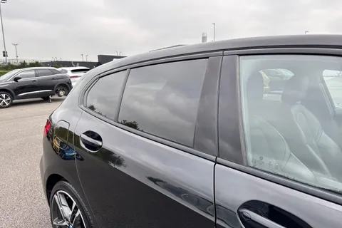 DS20KCF BMW 1 Series 2.0 118d M Sport Auto Euro 6 (s/s) 5dr Thumbnail #36