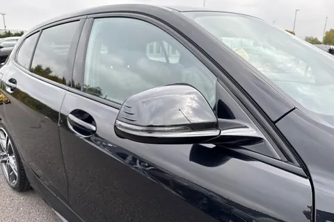 DS20KCF BMW 1 Series 2.0 118d M Sport Auto Euro 6 (s/s) 5dr Thumbnail #37