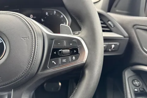 DS20KCF BMW 1 Series 2.0 118d M Sport Auto Euro 6 (s/s) 5dr Thumbnail #41