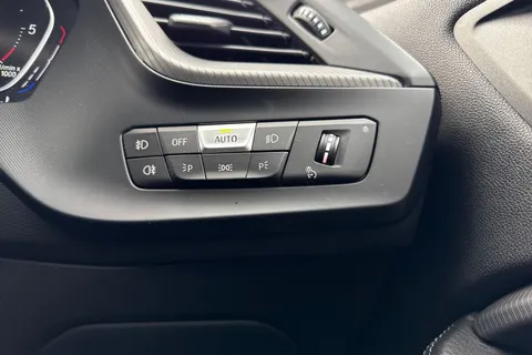 DS20KCF BMW 1 Series 2.0 118d M Sport Auto Euro 6 (s/s) 5dr Thumbnail #44