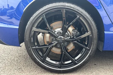 KY74DFX Volkswagen Golf 2.0 TSI 333 R Black Edition 4Motion 5dr DSG, **AKRAPOVIC+HARMAN KARDON** Thumbnail #10