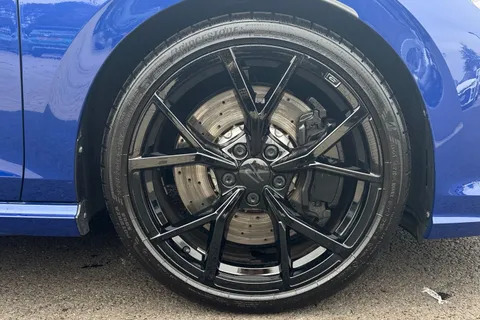 KY74DFX Volkswagen Golf 2.0 TSI 333 R Black Edition 4Motion 5dr DSG, **AKRAPOVIC+HARMAN KARDON** Thumbnail #11