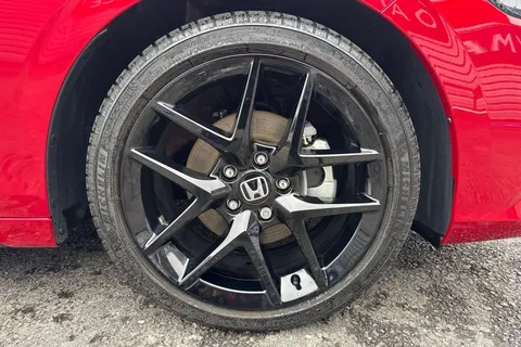 14 of 55 for HONDA CIVIC 2.0 eHEV Sport 5dr CVT