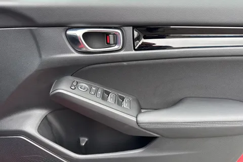 23 of 55 for HONDA CIVIC 2.0 eHEV Sport 5dr CVT