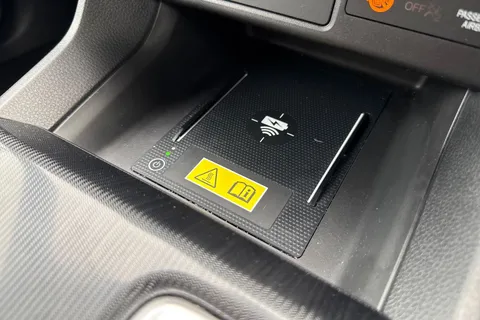 46 of 55 for HONDA CIVIC 2.0 eHEV Sport 5dr CVT