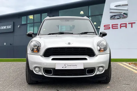 ML63BBK Mini Countryman 1.6 Cooper S Auto Euro 5 5dr Thumbnail #5