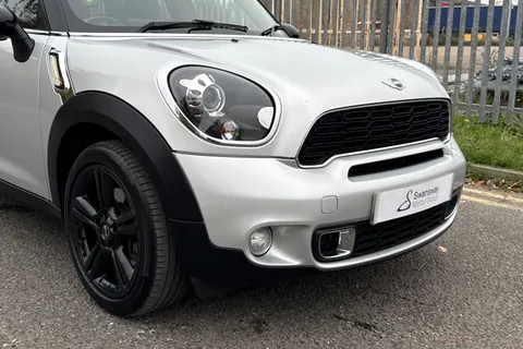 ML63BBK Mini Countryman 1.6 Cooper S Auto Euro 5 5dr Thumbnail #8