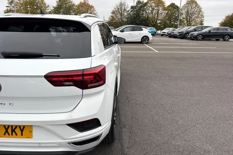 33 of 67 for VOLKSWAGEN T-ROC 1.6 TDI R-Line 5dr