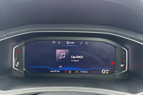 45 of 67 for VOLKSWAGEN T-ROC 1.6 TDI R-Line 5dr