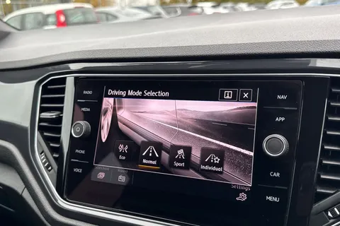 54 of 67 for VOLKSWAGEN T-ROC 1.6 TDI R-Line 5dr