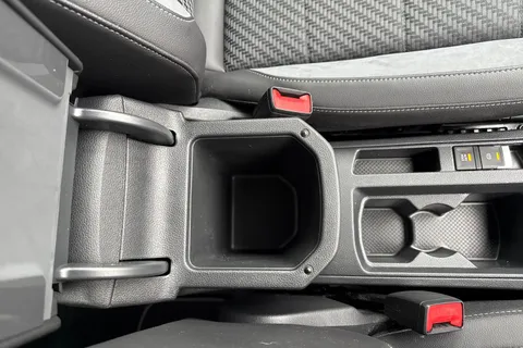 61 of 67 for VOLKSWAGEN T-ROC 1.6 TDI R-Line 5dr