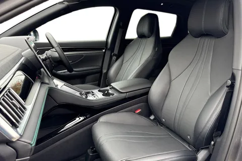 DW25KVY BYD Seal U 1.5 DM-i 18.3kWh Boost CVT Auto Euro 6 (s/s) 5dr Thumbnail #11